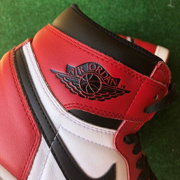 Jordan 1 Retro Chicago main image 5